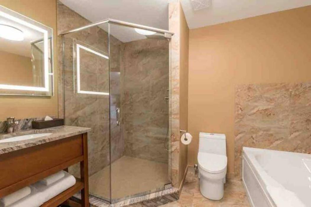 Falcon Crest Lodge 1 Bedroom Condo With Gym & Hot-Tubs & Mountain View Canmore Esterno foto