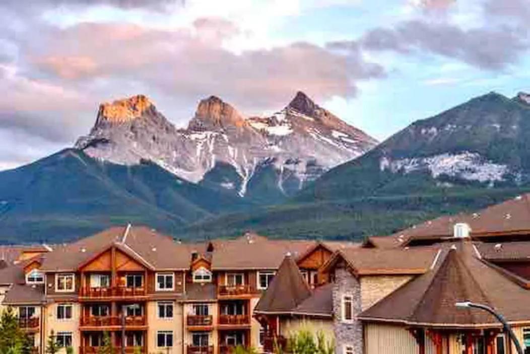 Falcon Crest Lodge 1 Bedroom Condo With Gym & Hot-Tubs & Mountain View Canmore Esterno foto