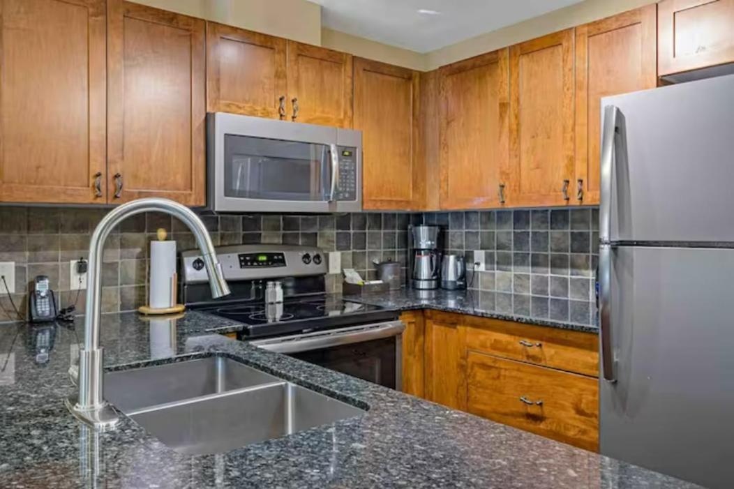 Falcon Crest Lodge 1 Bedroom Condo With Gym & Hot-Tubs & Mountain View Canmore Esterno foto